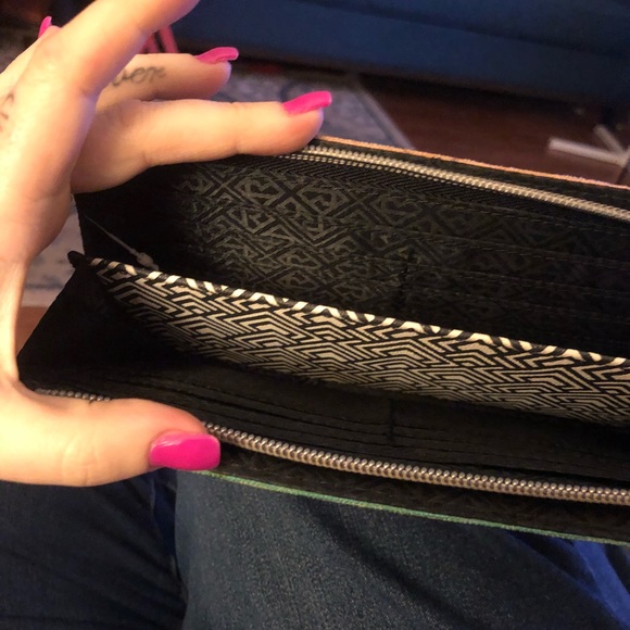 Relic wallet - Picture 2 of 3